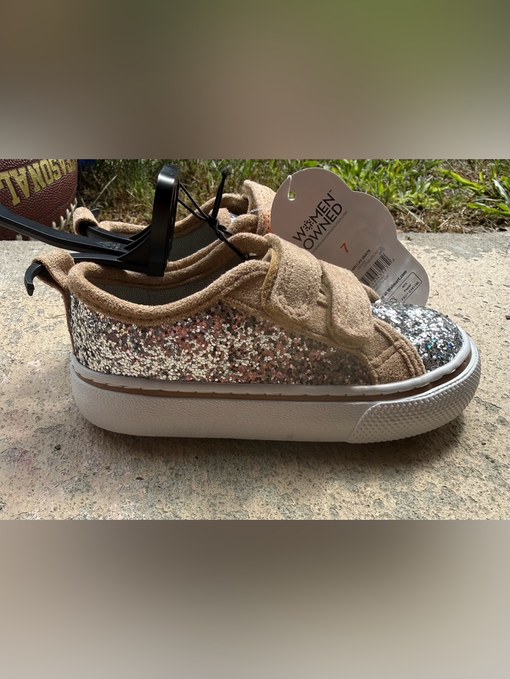 Girls’ Wonder Nation Glitter Hook & Loop Sneakers Silver Tan Size 7 Toddler NWT
